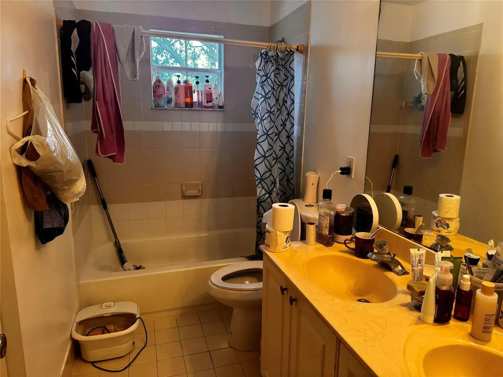 1820 NW 78th Avenue, Pembroke Pines FL 33024 photo 4