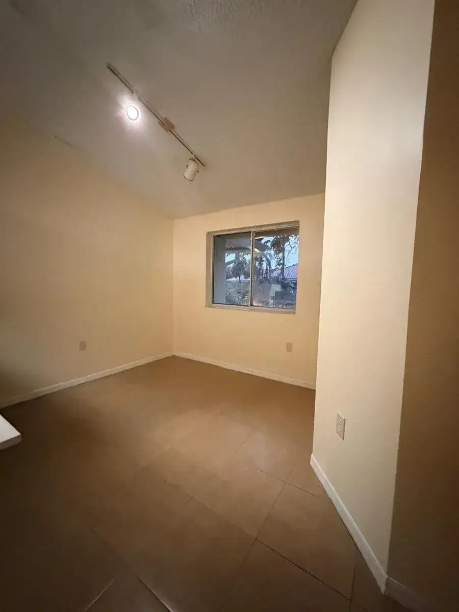 21202 GLENMOOR Drive # 21202, West Palm Beach FL 33409 photo 4