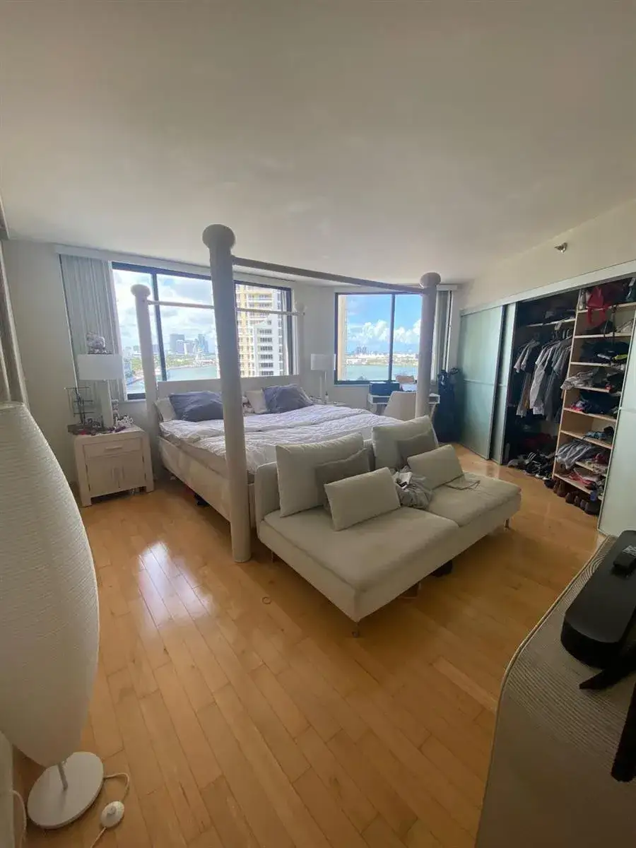 540 BRICKELL KEY Drive # 1214, Miami FL 33131