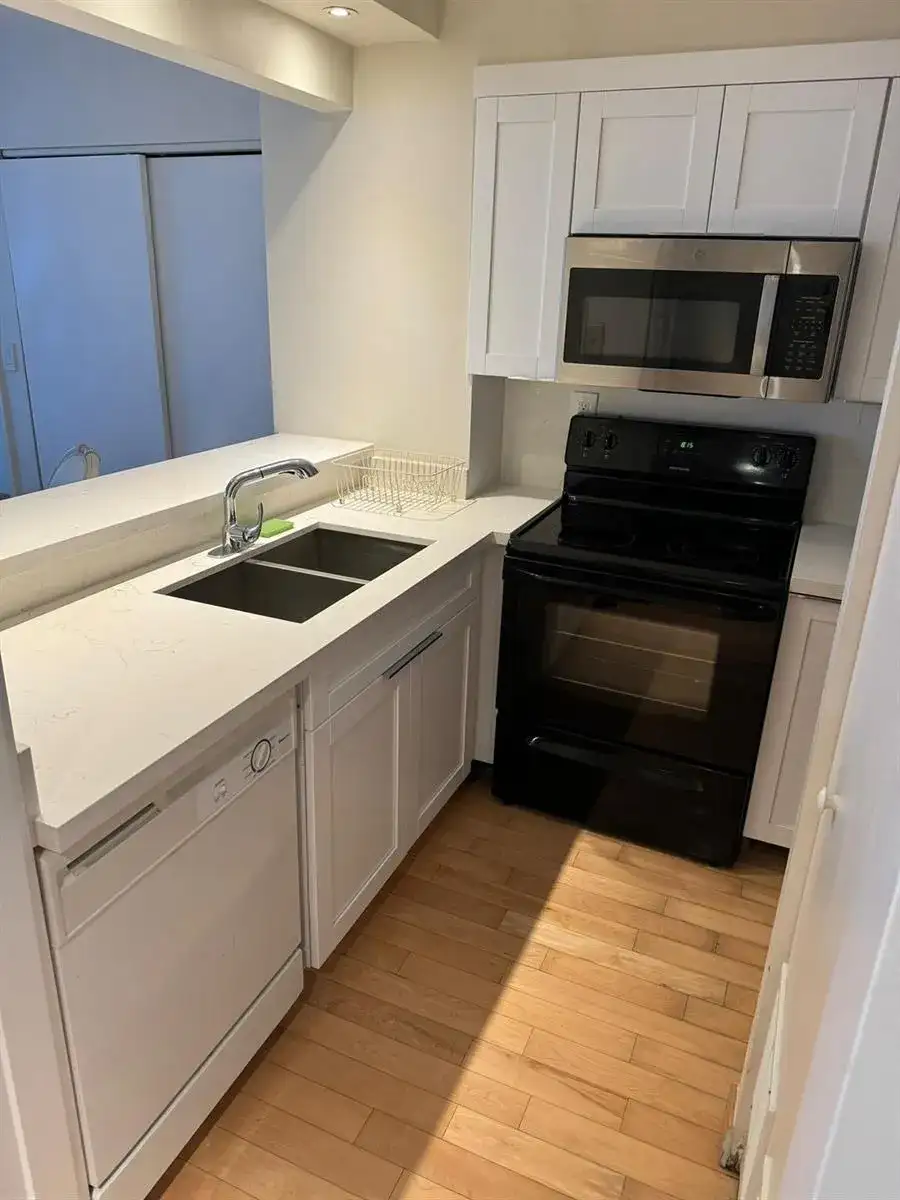 540 BRICKELL KEY Drive # 1214, Miami FL 33131 photo 4