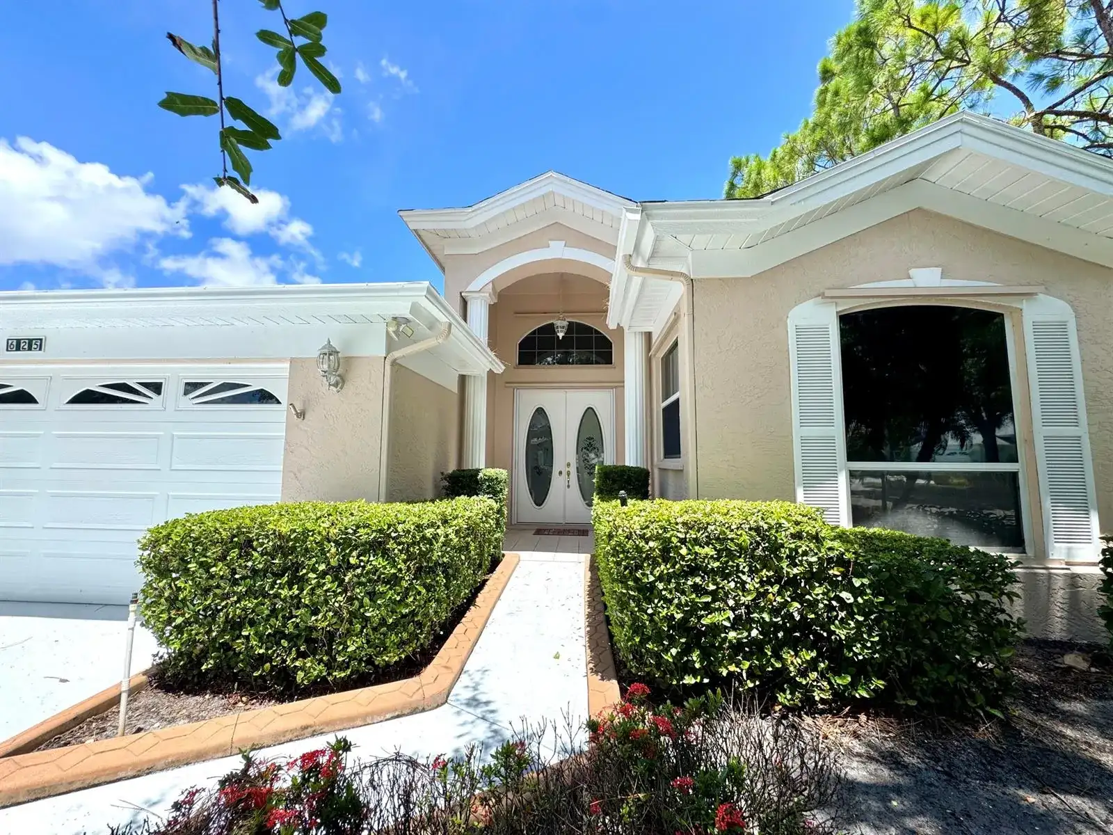 625 Venetto Court, Port St. Lucie FL 34986 photo 2