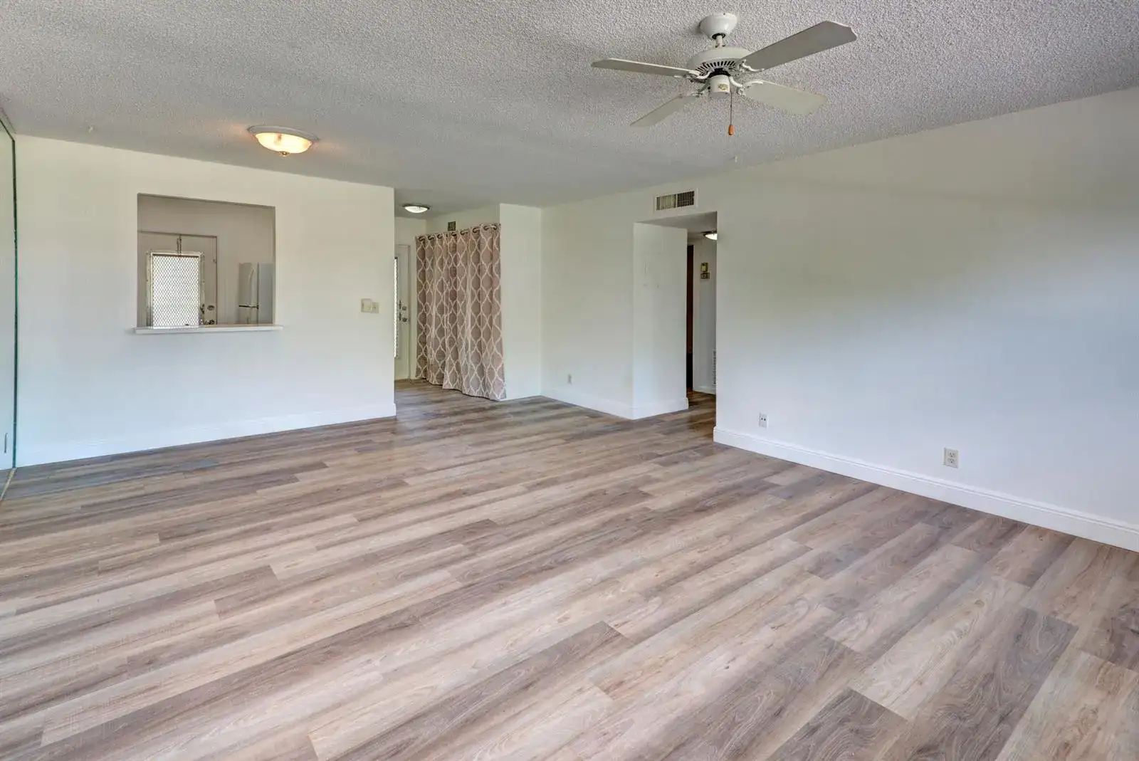 420 SE 2ND Avenue # 23, Deerfield Beach FL 33441 photo 5