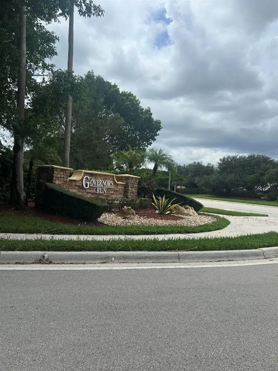 315 NW 158TH Lane, Pembroke Pines FL 33028