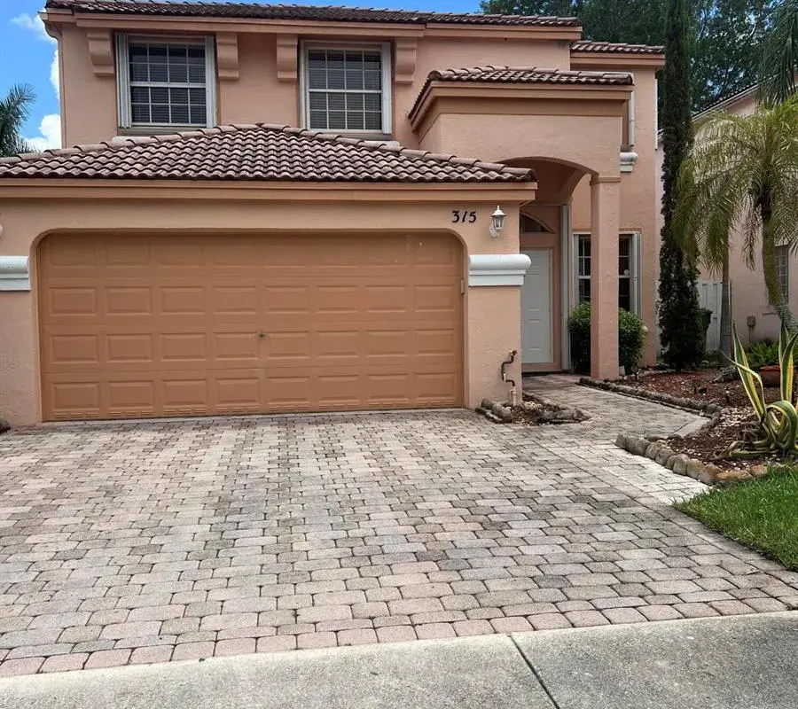 315 NW 158TH Lane, Pembroke Pines FL 33028