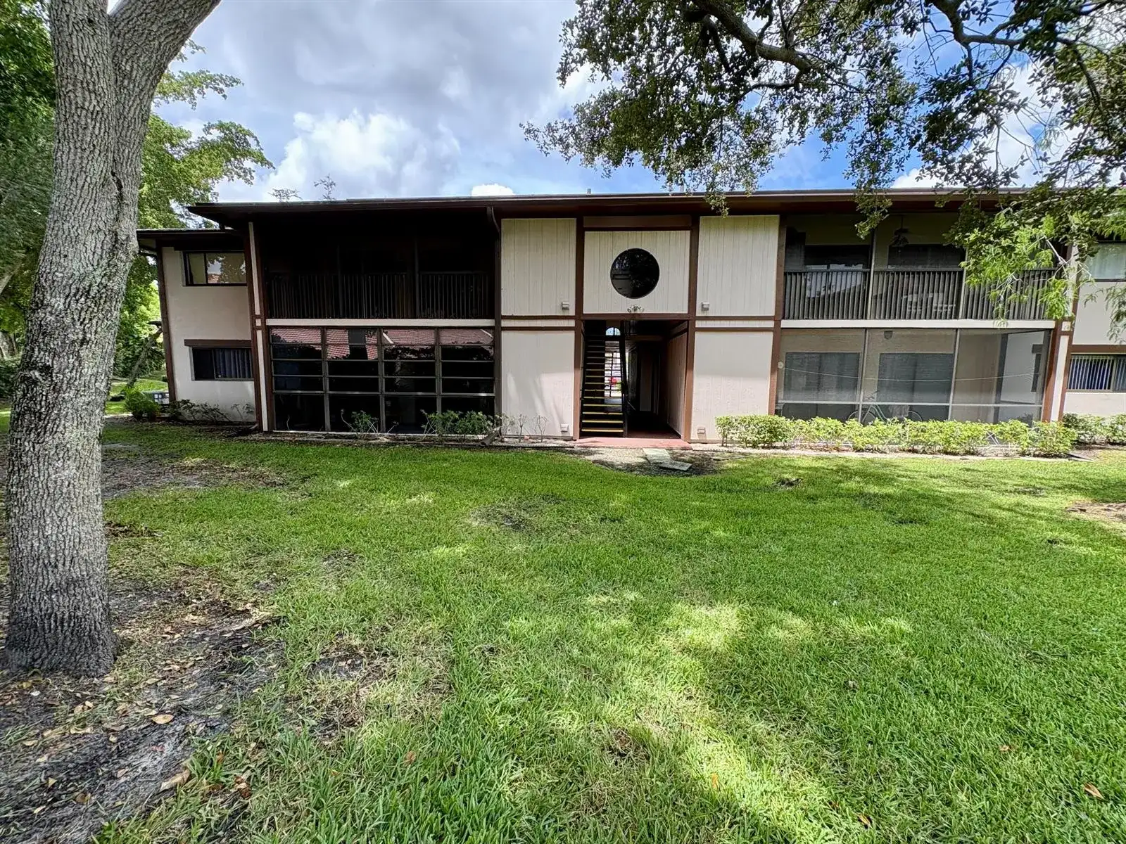 9391 S Belfort Circle # 211, Tamarac FL 33321 photo 3