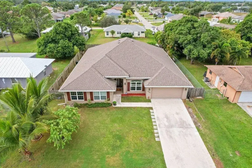 1680 SW BURLINGTON Street, Port St. Lucie FL 34984 photo 3