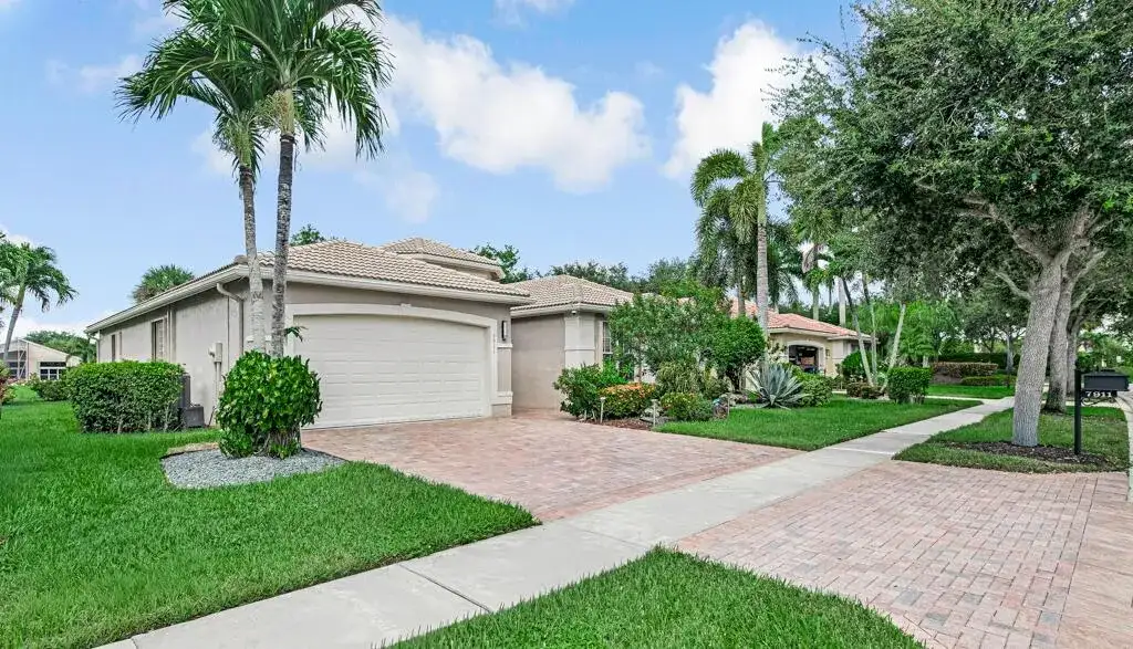 7911 Ferndale Bend Drive, Lake Worth FL 33467 photo 2