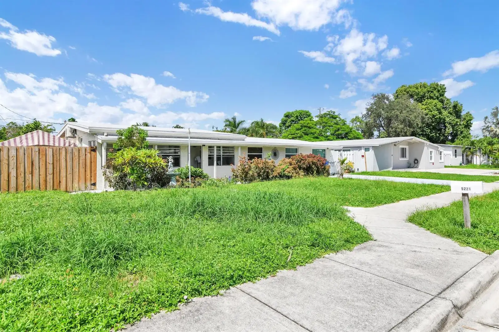 5221 NE 16TH Avenue, Pompano Beach FL 33064 photo 4