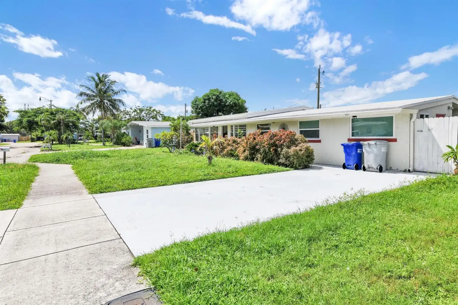 5221 NE 16TH Avenue, Pompano Beach FL 33064 photo 5