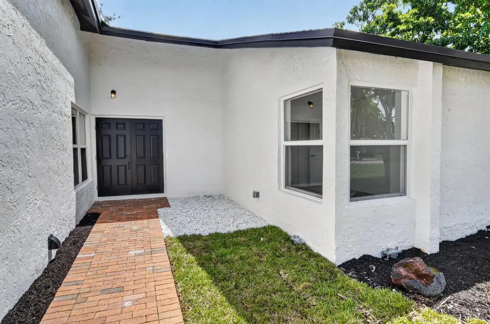 386 NW 40th Terrace, Deerfield Beach FL 33442 photo 5