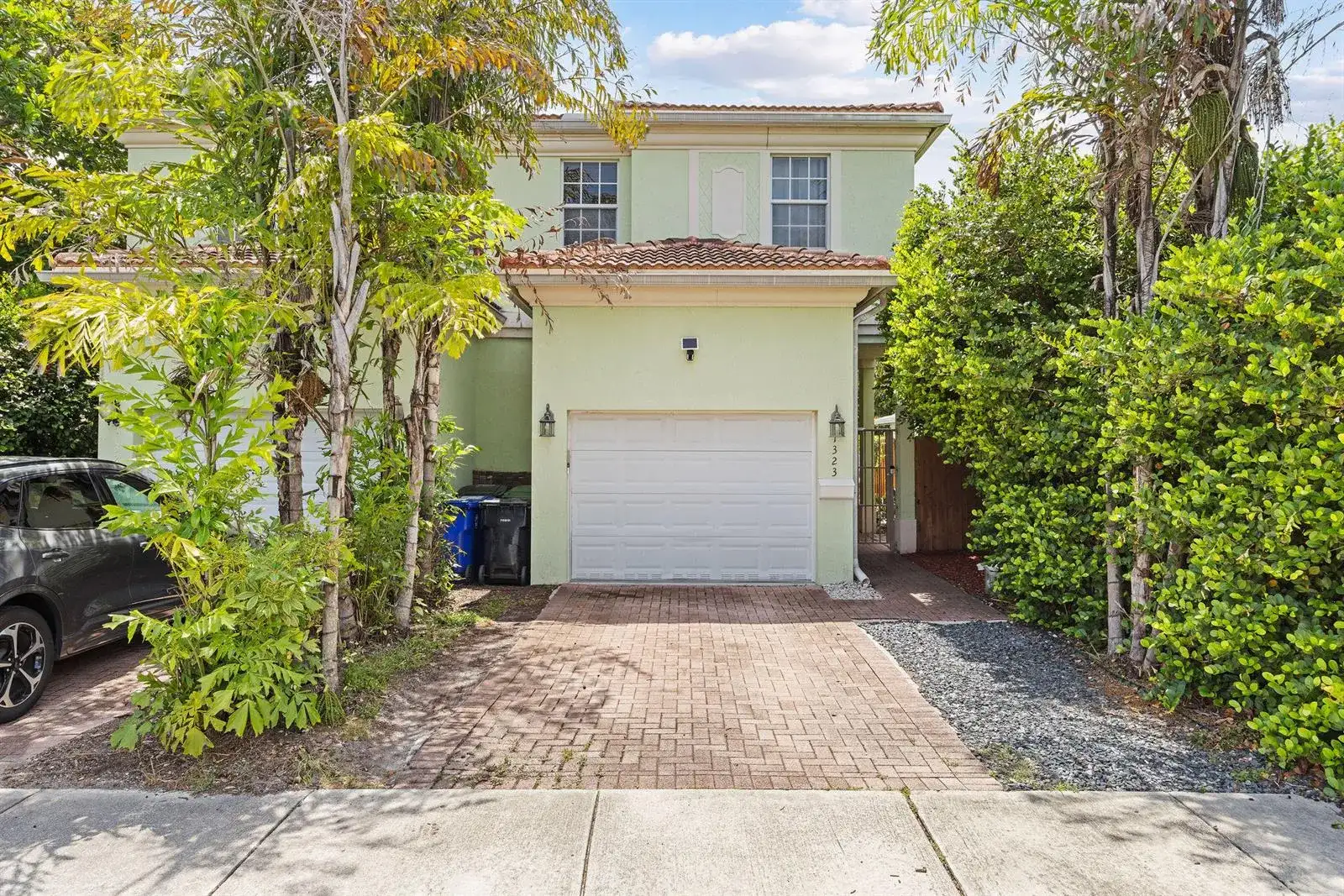 1323 NE 5TH Terrace # 1323, Fort Lauderdale FL 33304 photo 2