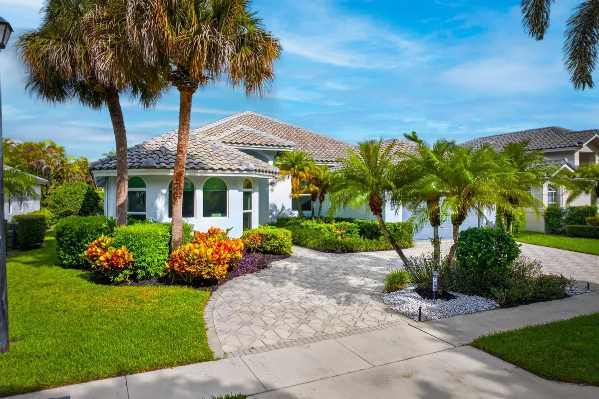7690 La Corniche Circle, Boca Raton FL 33433