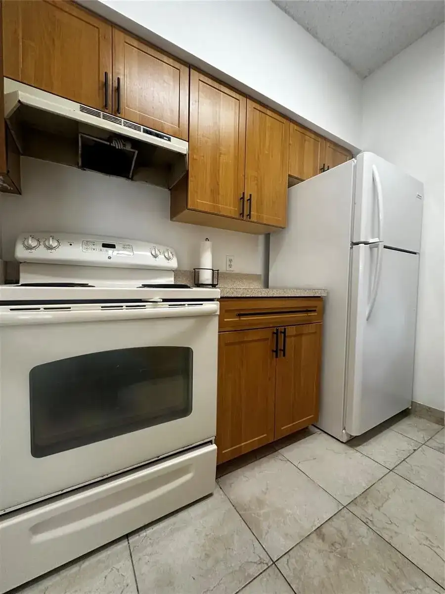 820 CYPRESS PARK Way # I2, Deerfield Beach FL 33064 photo 4
