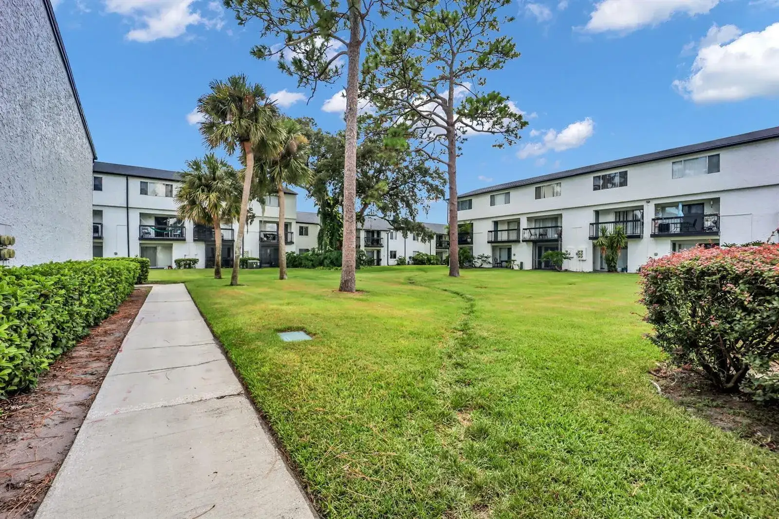 4223 S SEMORAN Boulevard # 12, Orlando FL 32822 photo 5