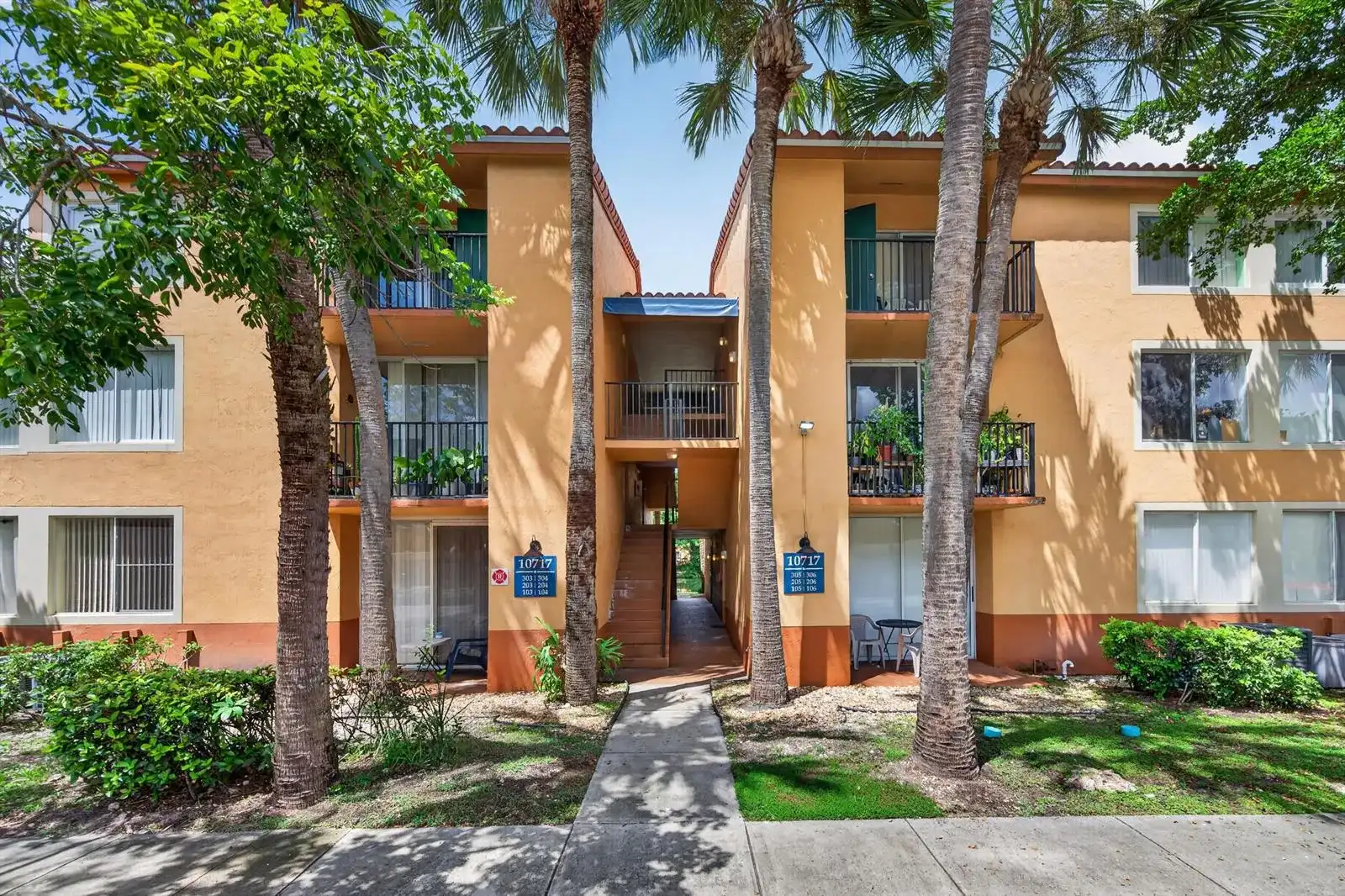 10717 E Cleary Boulevard E # 106, Plantation FL 33324