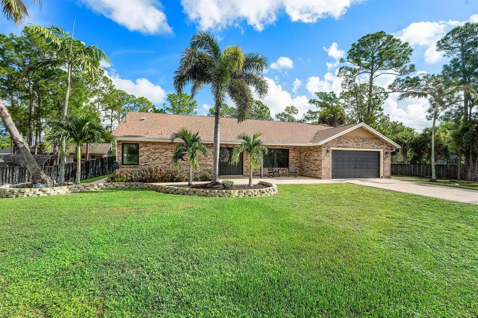 18429 Sycamore Drive W, Loxahatchee FL 33470 photo 3