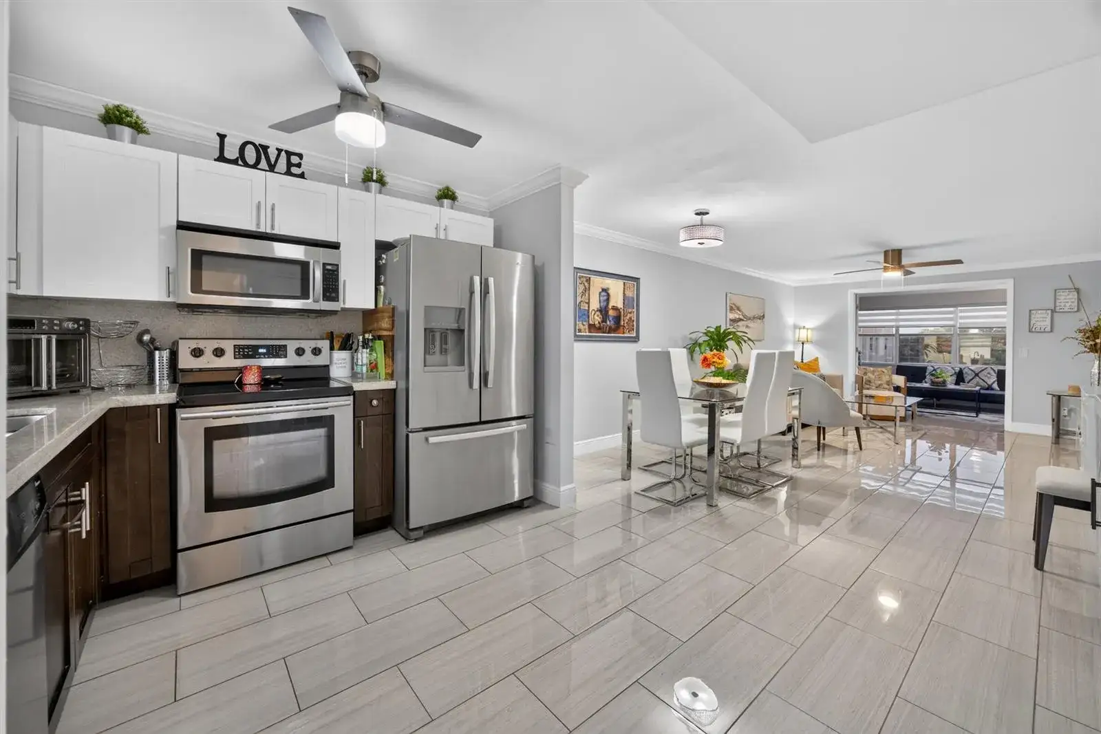 9881 Sunrise Lakes Boulevard # 308, Sunrise FL 33322