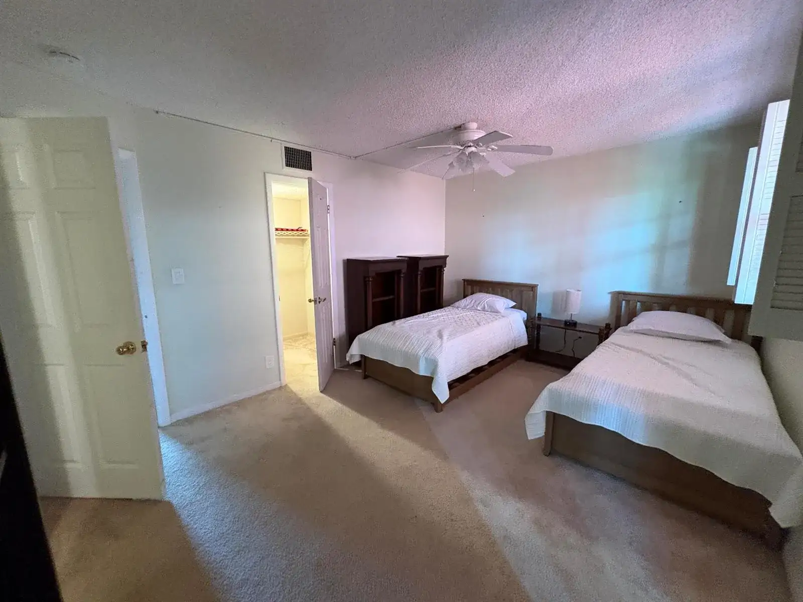 680 TENNIS CLUB Drive # 303, Fort Lauderdale FL 33311 photo 3