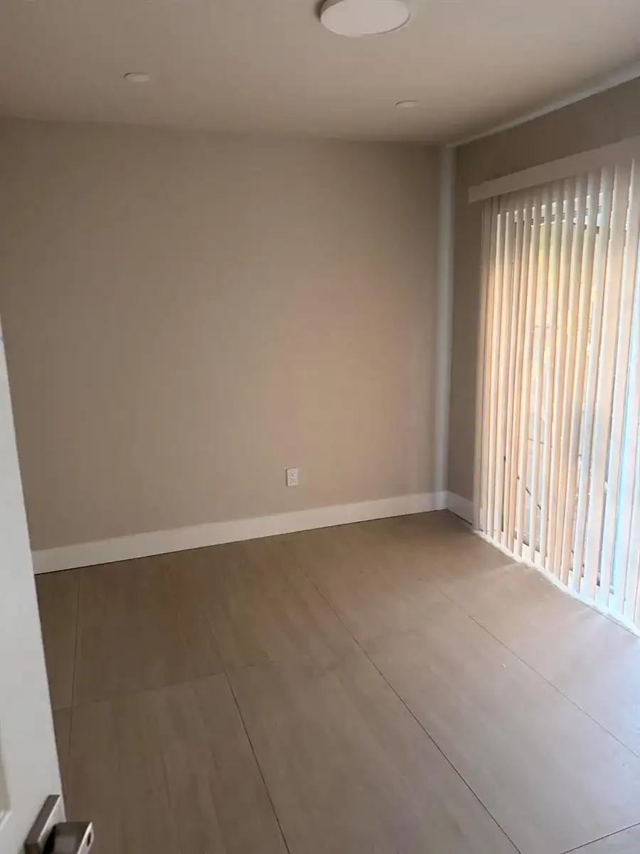 2731 AVENUE S # B, Riviera Beach FL 33404 photo 3