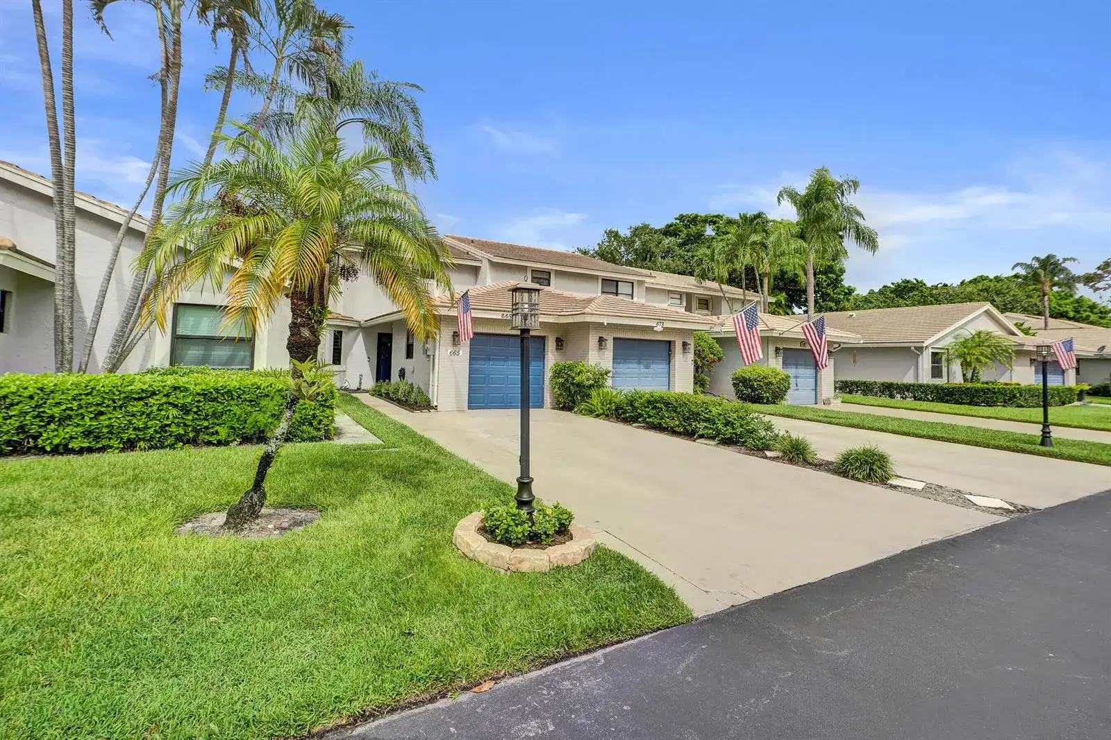 665 Deer Creek North Shore Drive, Deerfield Beach FL 33442 photo 2