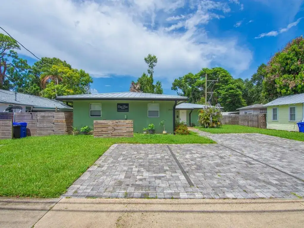 2036 19TH Street # 3, Vero Beach FL 32960 photo 2