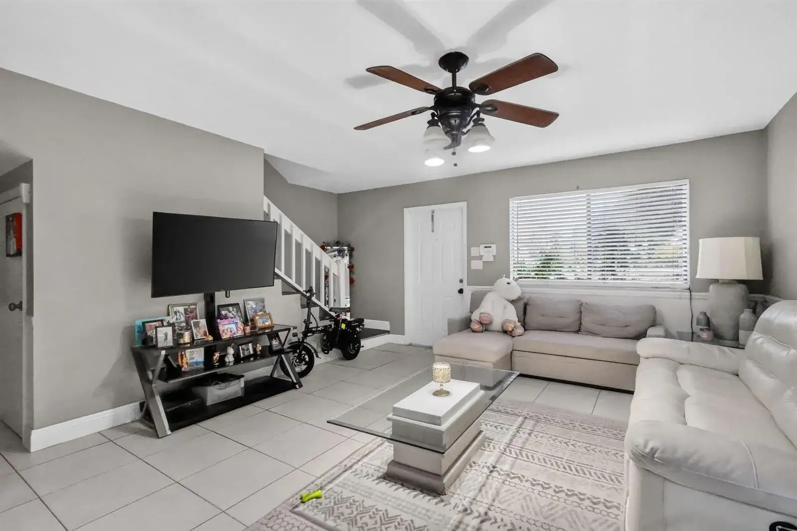5904 Channel Drive, FL 33463 photo 5