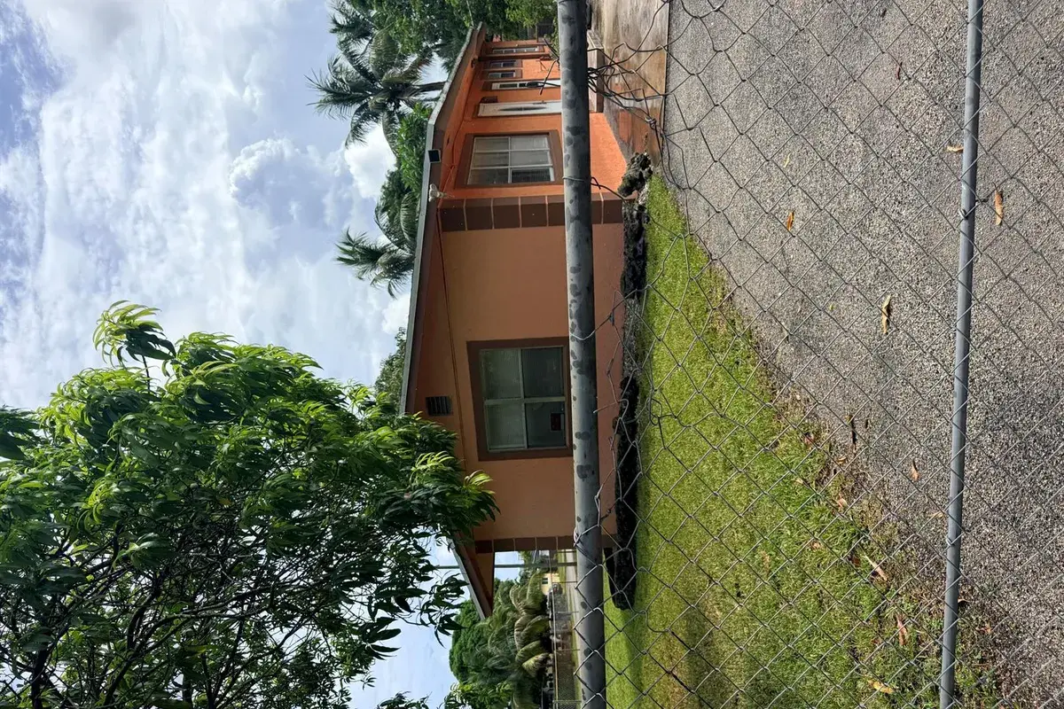 1643 NW 11TH Avenue, Fort Lauderdale FL 33311