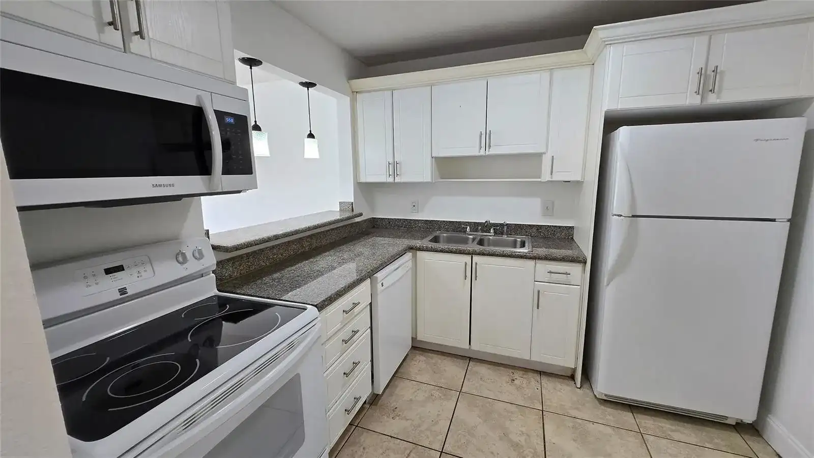 15205 NE 6TH Avenue # D206, Miami FL 33162