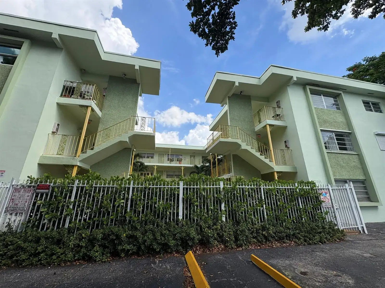2031 DEWEY Street # 101, Hollywood FL 33020 photo 4