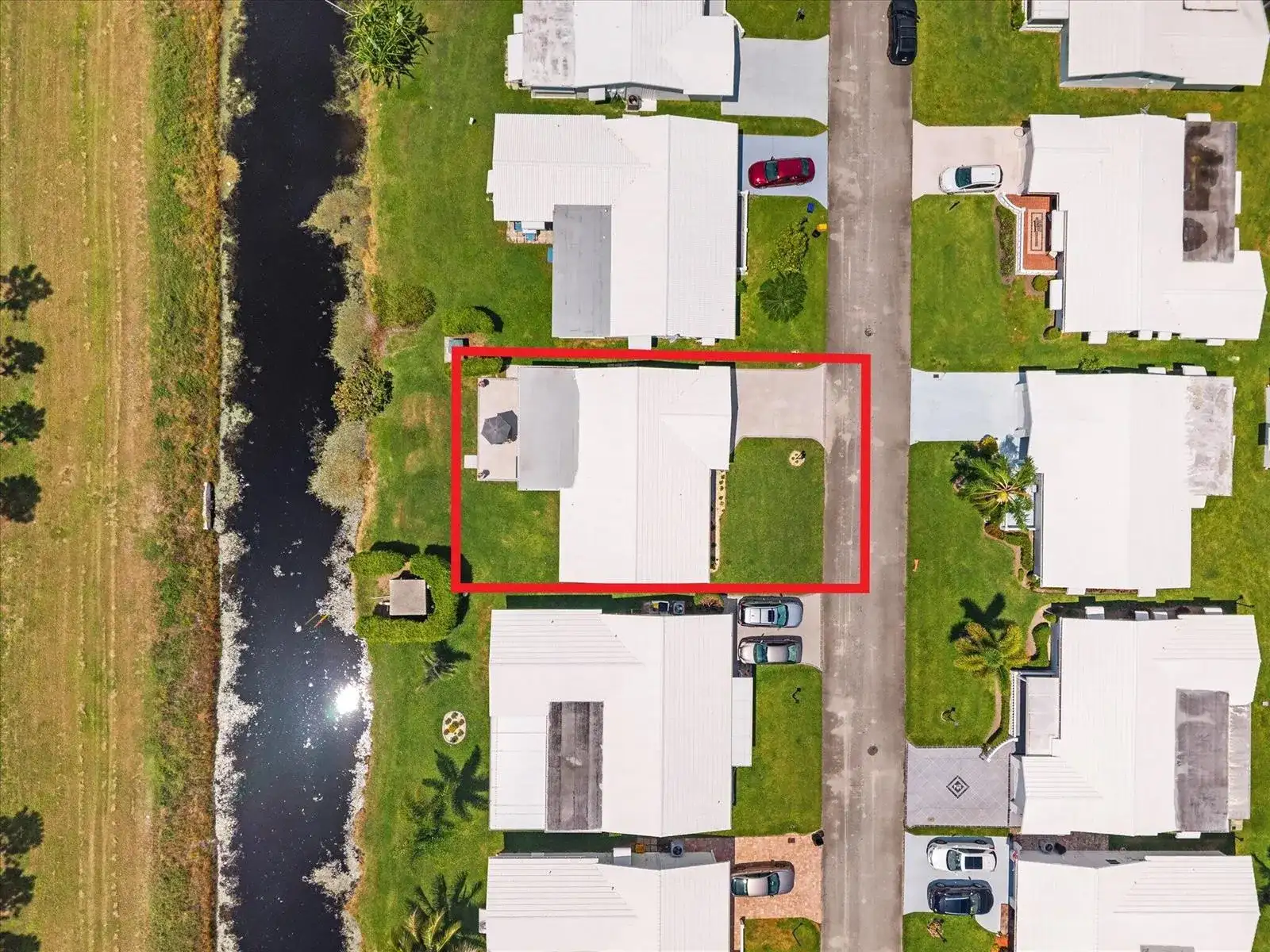2390 SW 14th Avenue, Boynton Beach FL 33426 photo 2