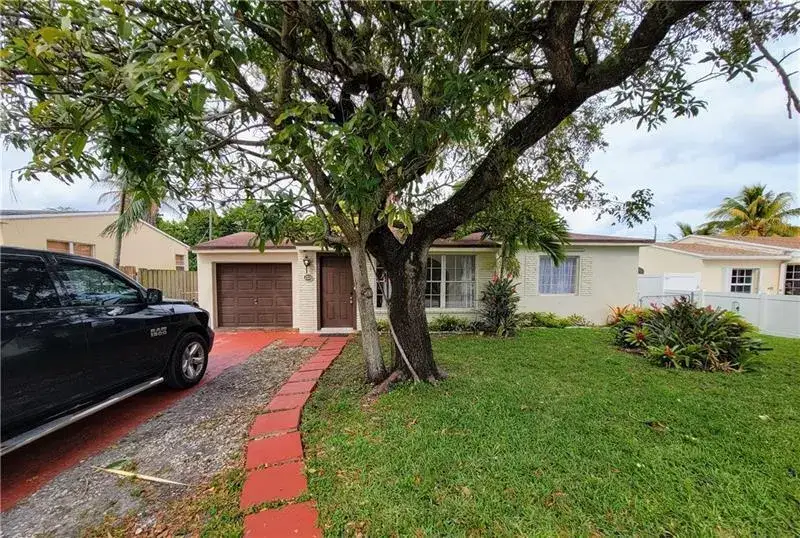 2531 FUNSTON Street, Hollywood FL 33020