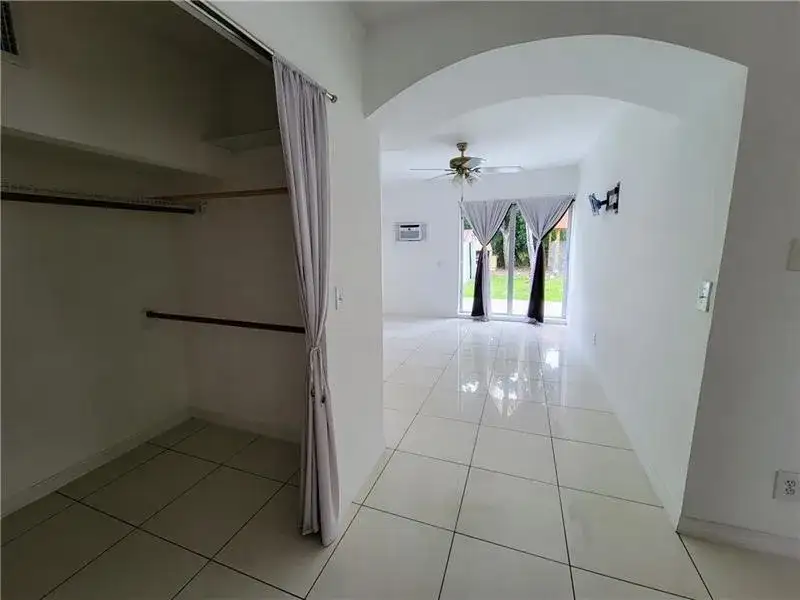 2531 FUNSTON Street, Hollywood FL 33020 photo 5