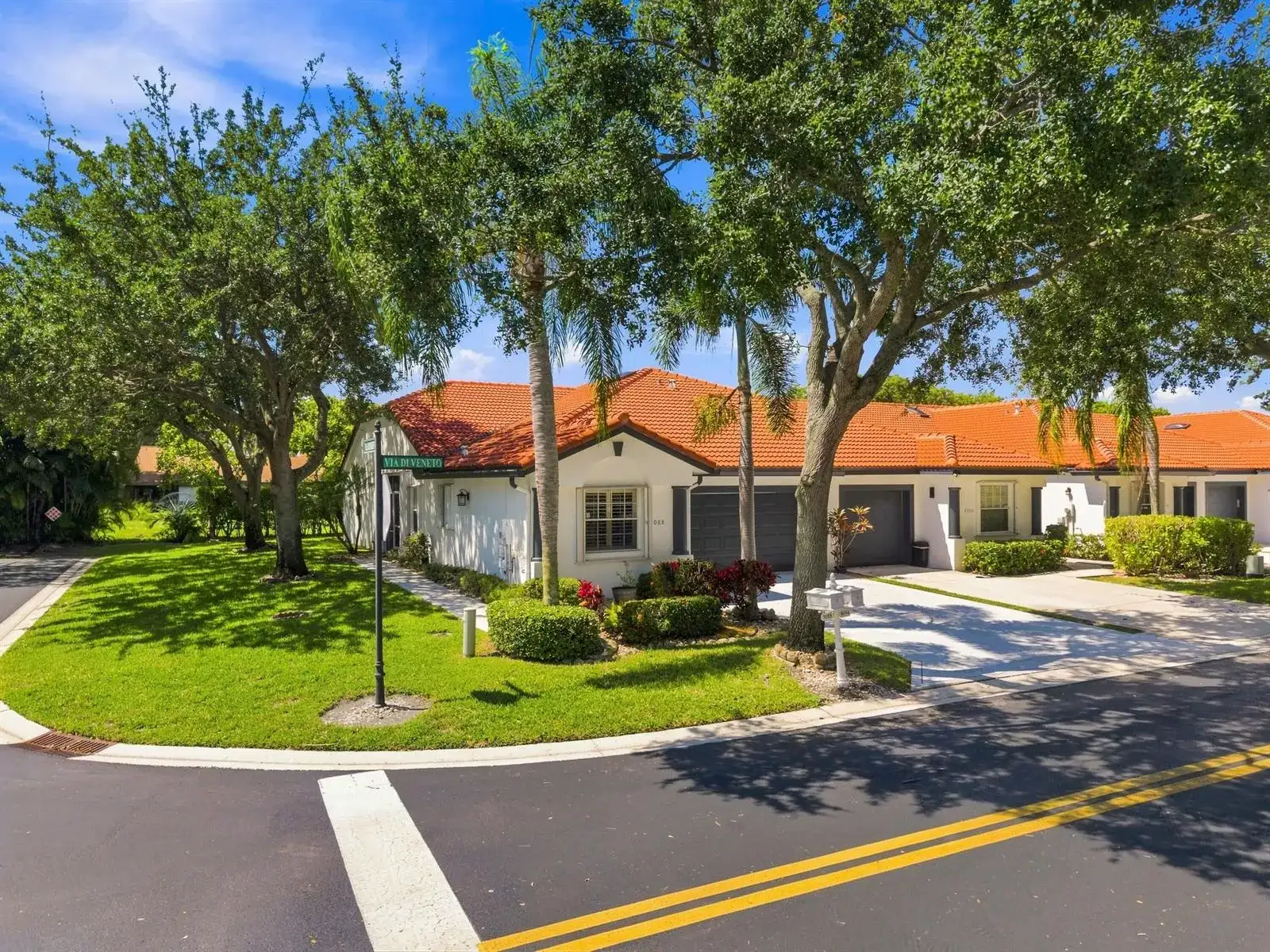 8088 VIA DI VENETO, Boca Raton FL 33496 photo 2
