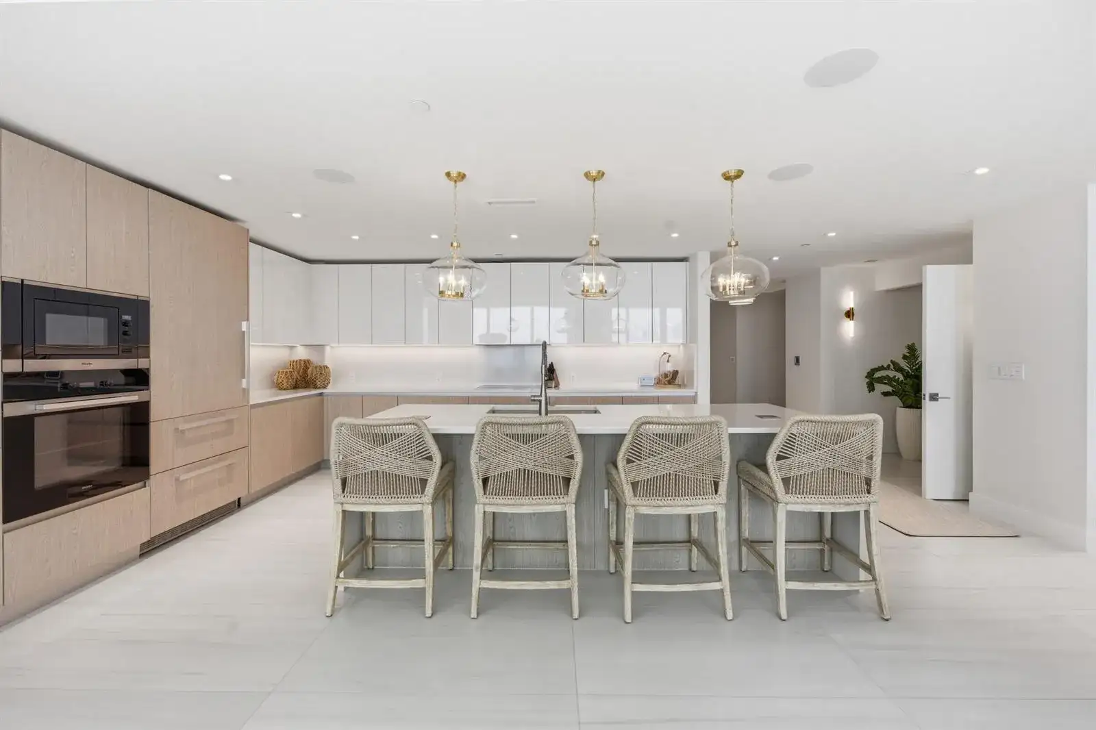 3100 N OCEAN Drive, Singer Island FL 33404 photo 3