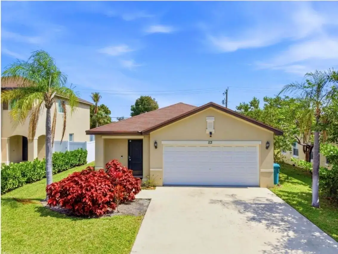 113 SE 3RD Avenue, Boynton Beach FL 33435