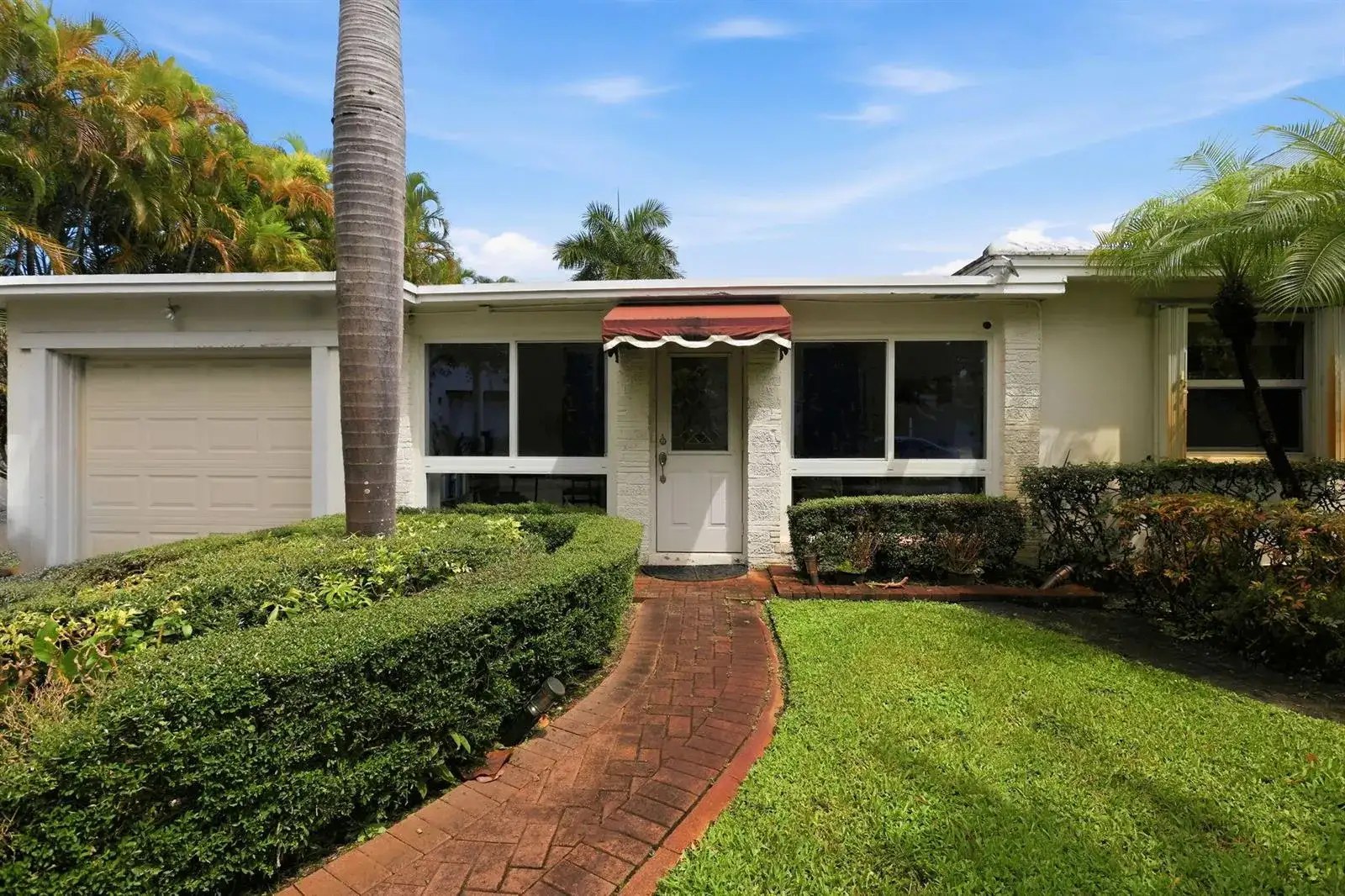 907 BOND Way, Delray Beach FL 33483 photo 2