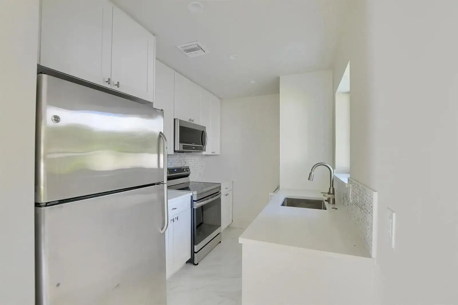 2503 OCEANVIEW Avenue # C, Delray Beach FL 33444 photo 5