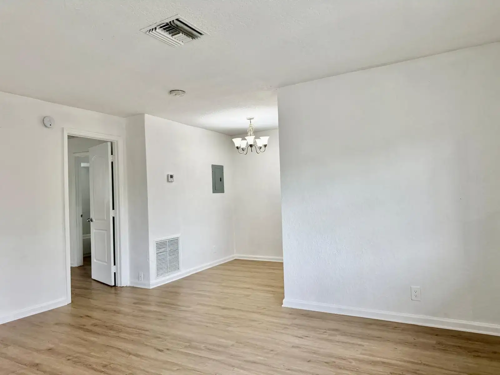 1671 NE 33rd Street Apt 11, Pompano Beach FL 33064 photo 4