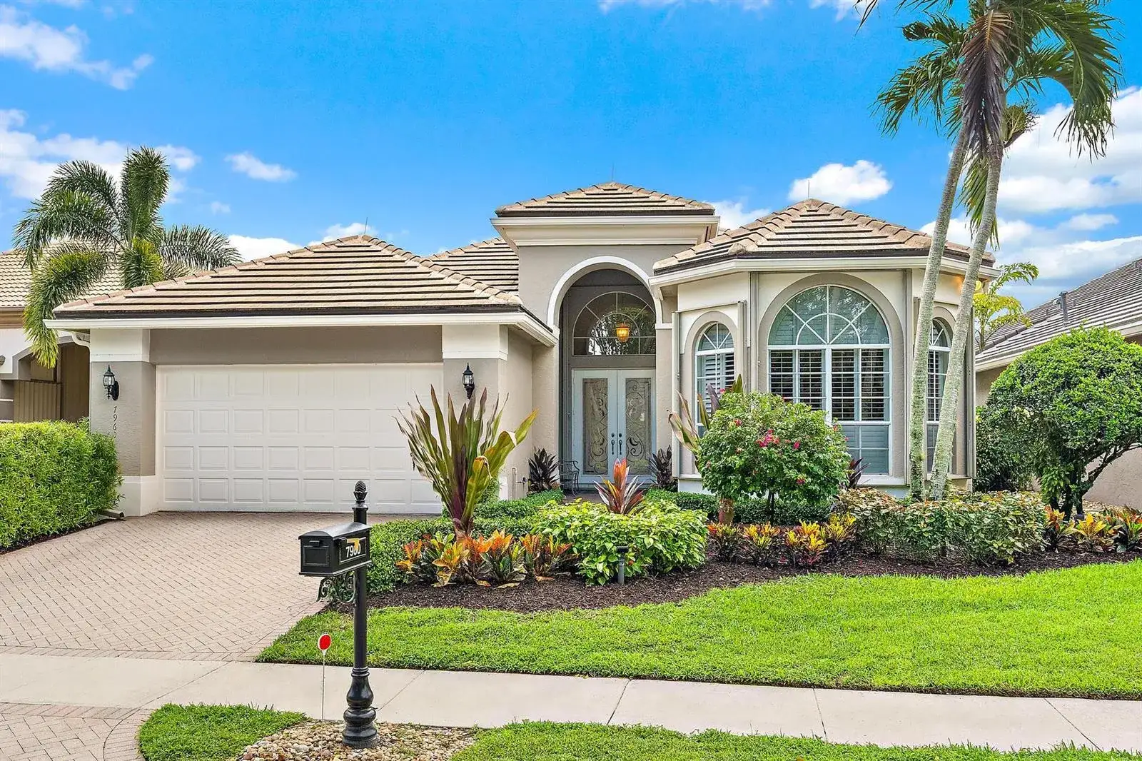 7960 Sandhill Court, West Palm Beach FL 33412