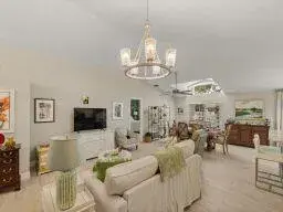1007 E 13TH Square, Vero Beach FL 32960