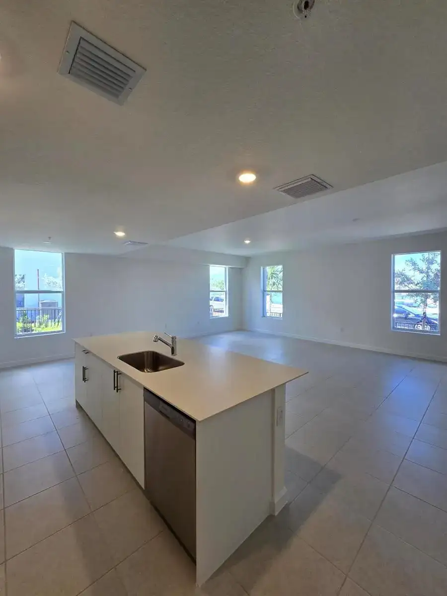 15671 SW 280th Street UNIT 9, Homestead FL 33032 photo 3