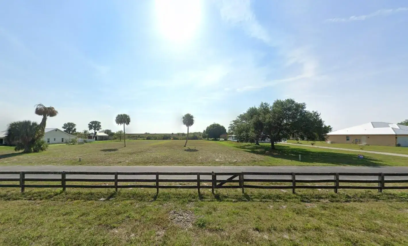 13050 U.S. 441, Okeechobee FL 34974