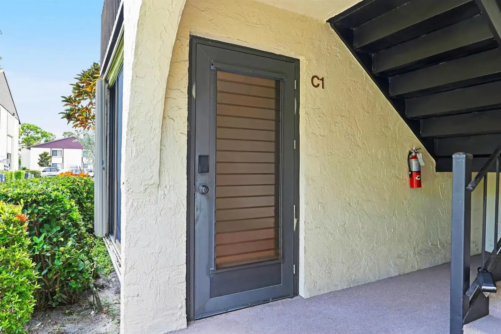 314 Knotty Pine Circle # 1, FL 33463 photo 3