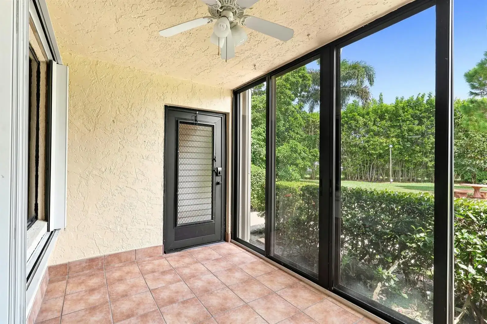 314 Knotty Pine Circle # 1, FL 33463 photo 4