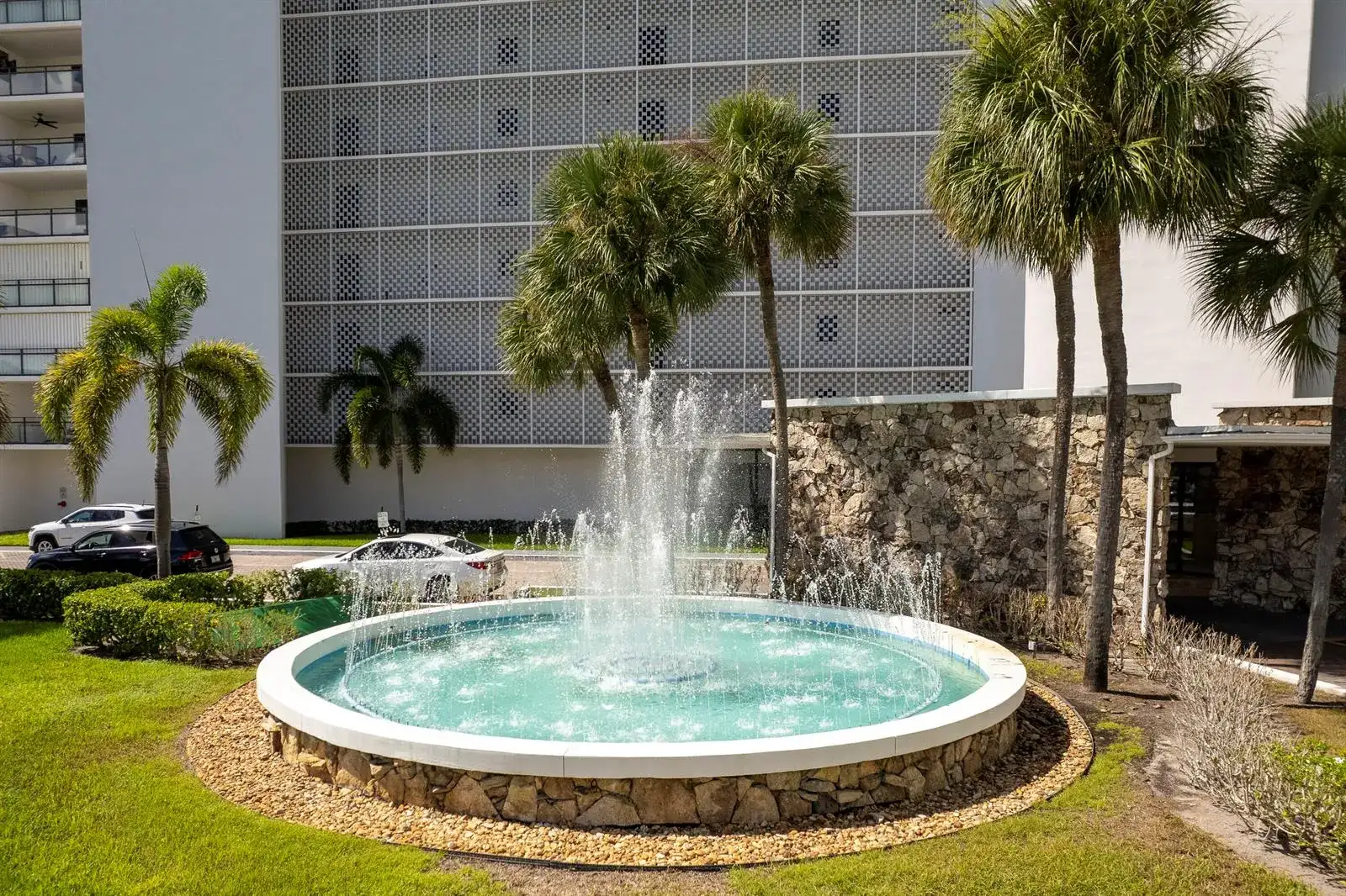 336 GOLFVIEW Road # 708, North Palm Beach FL 33408 photo 2