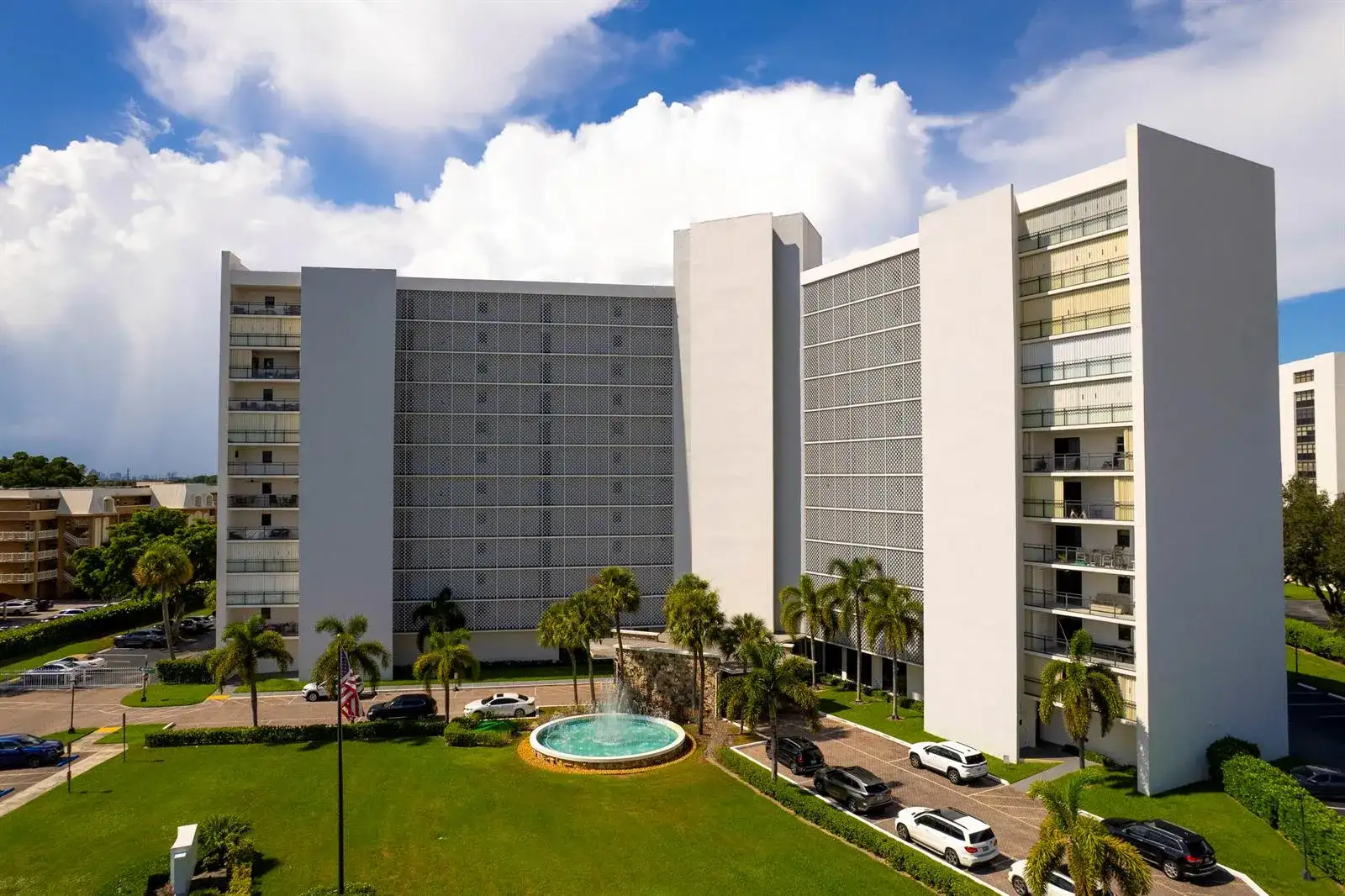 336 GOLFVIEW Road # 708, North Palm Beach FL 33408 photo 3