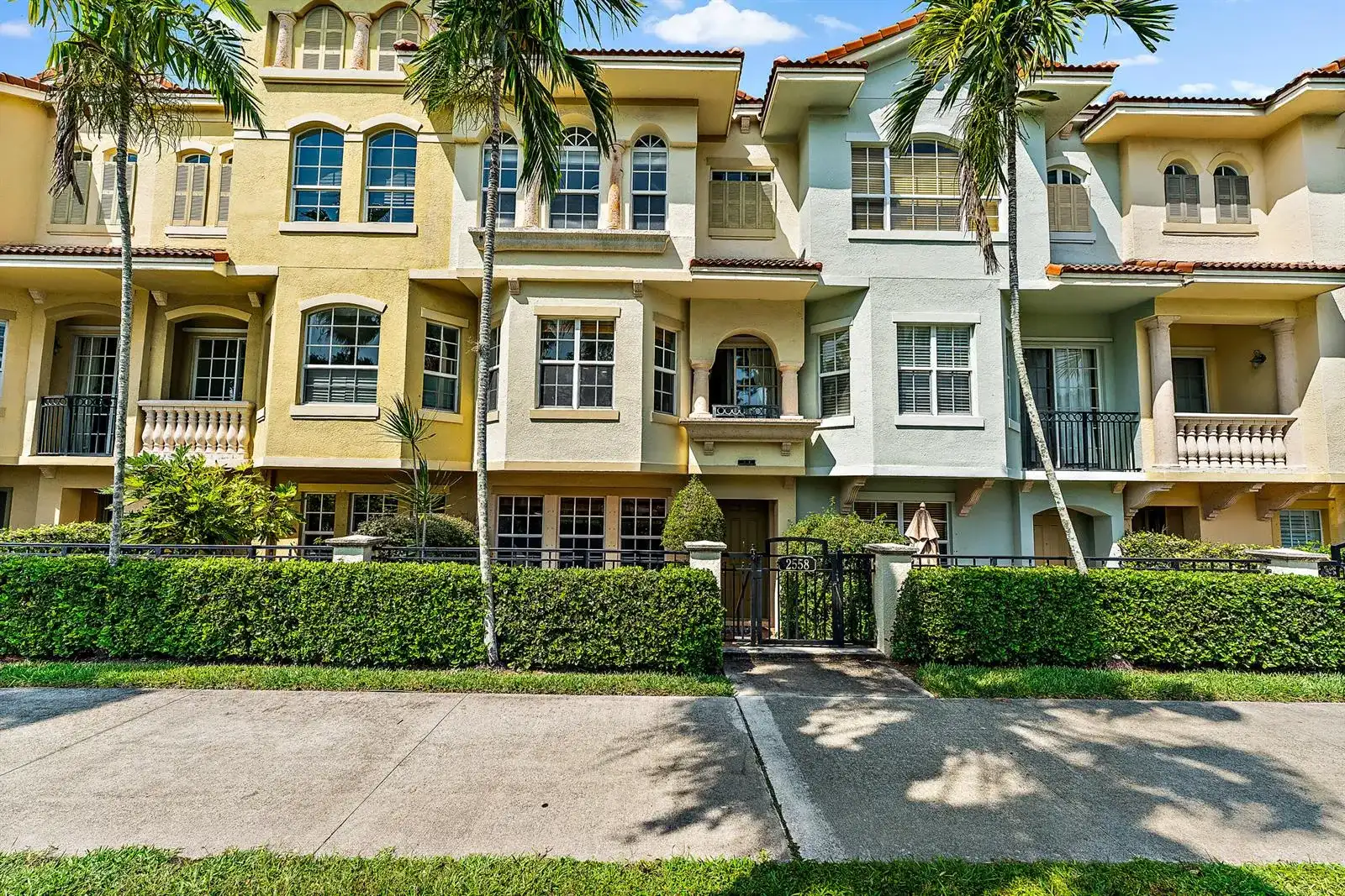 2558 Gardens Parkway, Palm Beach Gardens FL 33410