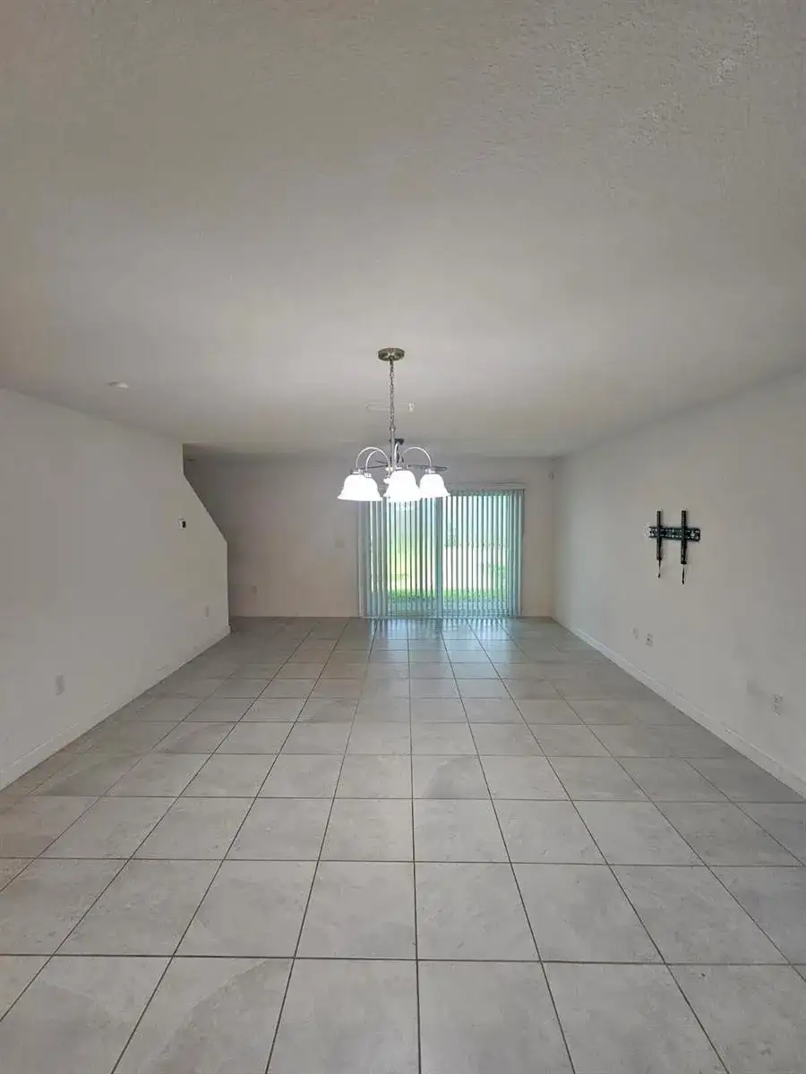 6765 Broadwater Lane, Lake Worth FL 33467 photo 2