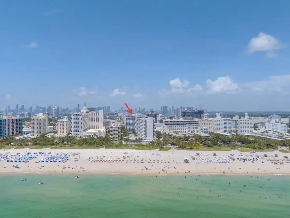 100 Lincoln Road, Miami Beach FL 33139 photo 3