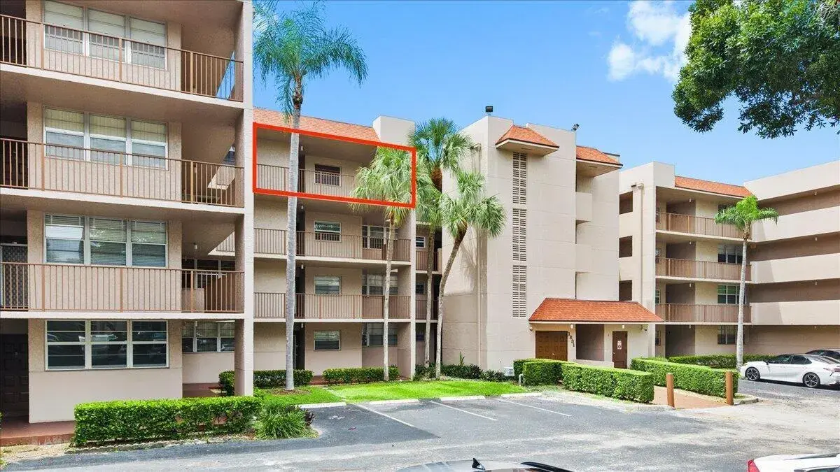 1831 Sabal Palm Drive # 403, Davie FL 33324